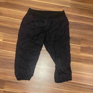 North Face cropped pants
